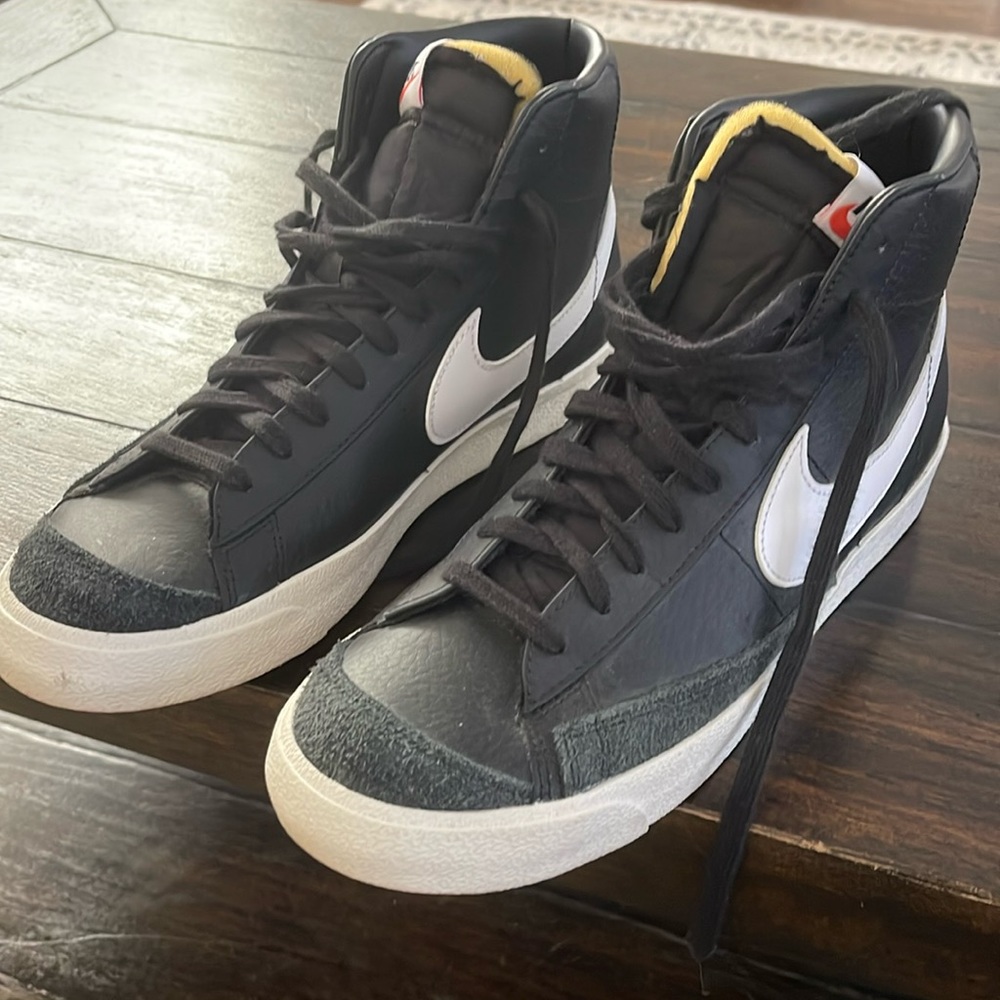 Nike blazer. Size 11. Very good to excellent condition